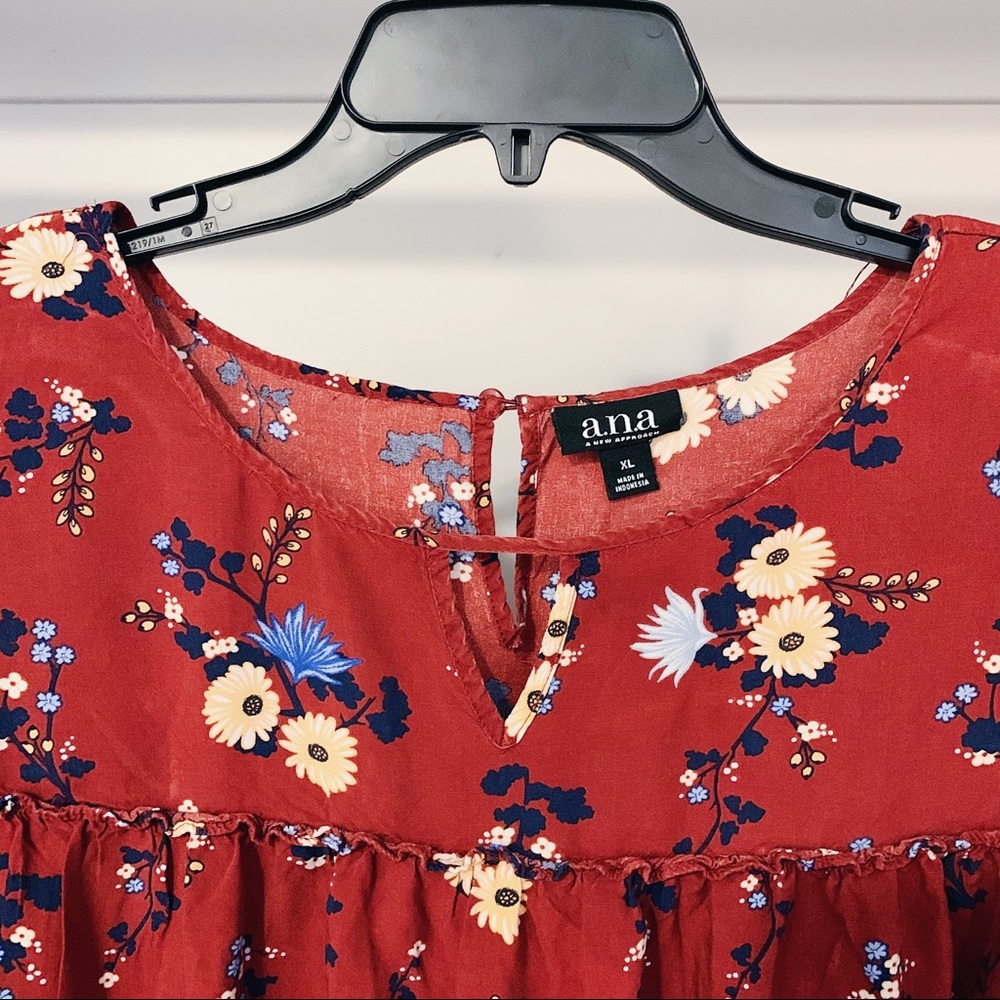 Smock Top with Ruffled Short Sleeve - Picture 3 of 7